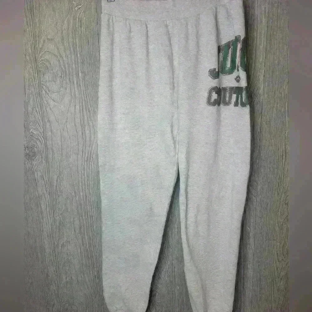 Juicy Couture girls sweat pants. Some‎ wash wear  size XL (16).